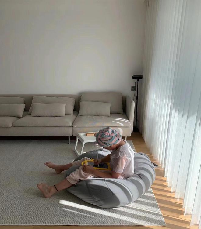 家务化装修走红全屋空无一物太干净了凯发k8网站浙江一80后阿姨因去(图1)