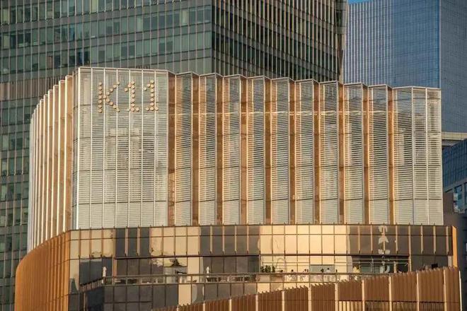 1开业一场惨烈的公共事件凯发k8一触即发深圳K1(图7)